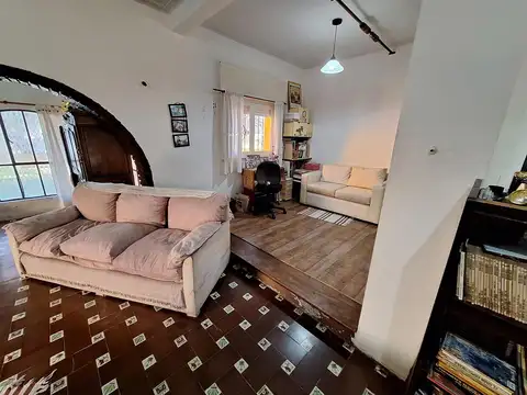 Casa 7 ambientes con 3 baños
