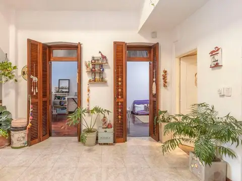 Casa en venta- 4 ambientes - Villa del Parque