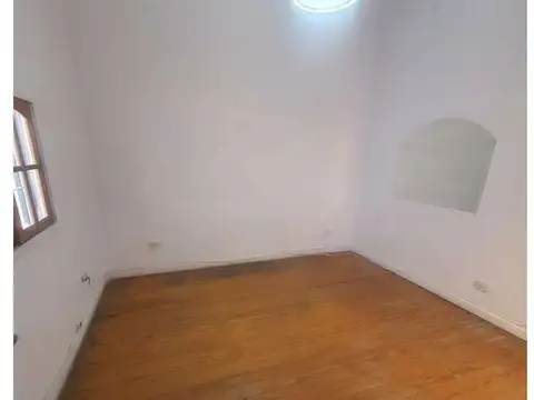 Depto Tipo Casa 4 ambientes con 1 baño