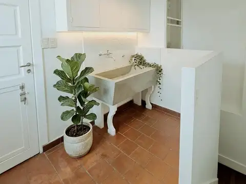 Departamento 5 ambientes con 2 baños