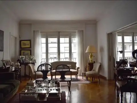 Departamento en Venta de 4 dormitorios