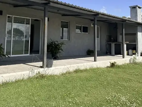 Alquiler de hermosa casa a estrenar en Neptunia