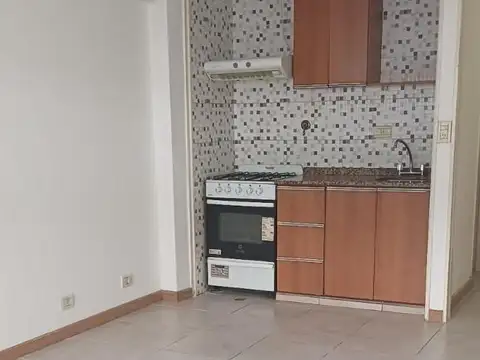 Monoambiente ubicado a una cuadra de la faculta UNR (Humanidades)
