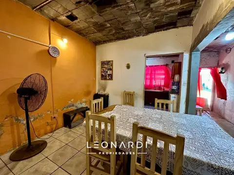 Casa 5 ambientes con 2 baños