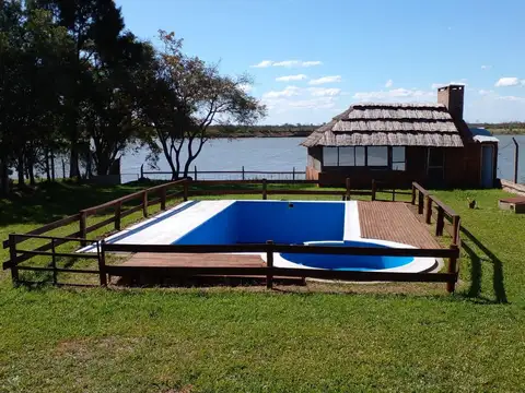 Complejo de Cabañas sobre el río en venta. Arroyo Leyes, Santa Fe