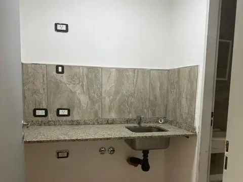 Oficina en Alquiler en Canning, $ 890.000