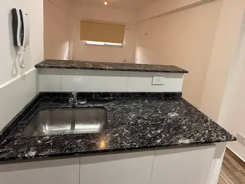 Departamento en Alquiler en Monte Grande, $ 300.000