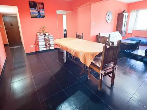 Departamento 4 ambientes con 2 baños