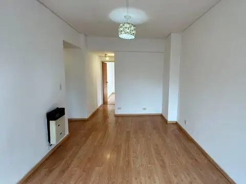 DEPARTAMENTO 2 AMB. FRENTE C/ BALCON  - APTO PROFESIONAL -