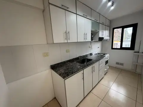 Departamento en Alquiler con 1 cocheras
