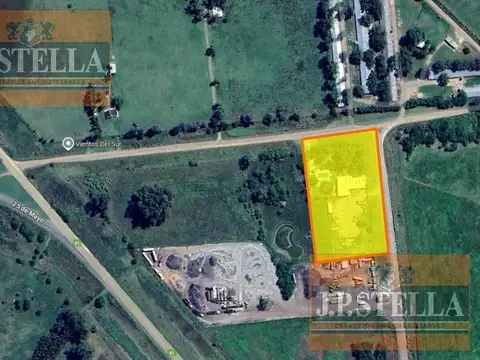 Fraccion de 1 ha con 2 viviendas  320 m² y pileta, 2 Galpones 680 m² - San Miguel Del Monte