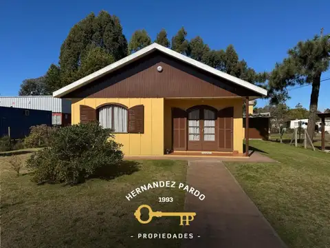 Cabaña con 1200m2 de terreno en El Pinar SUR