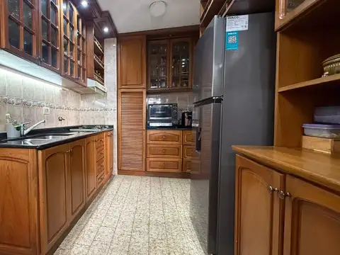 Departamento 5 ambientes con 3 baños
