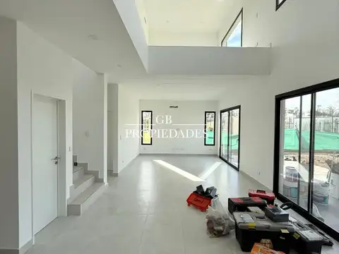 Casa en Venta en Pilar Del Este - Santa Elisa, USD 250.000