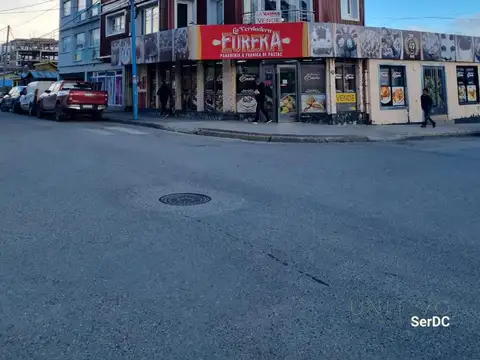 EXCELENTE ESQUINA - GOBERNADOR CAMPOS
