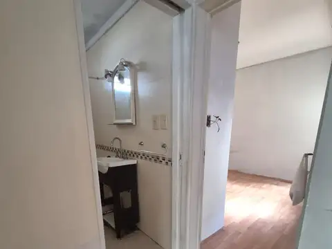 Depto Tipo Casa en Alquiler en Caseros, $ 1.200.000