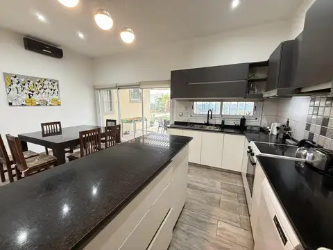 Casa en Venta en Countries y Barrios Cerrados en Escobar, USD 145.000