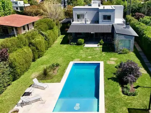 Casa en Venta en Pilar, USD 370.000