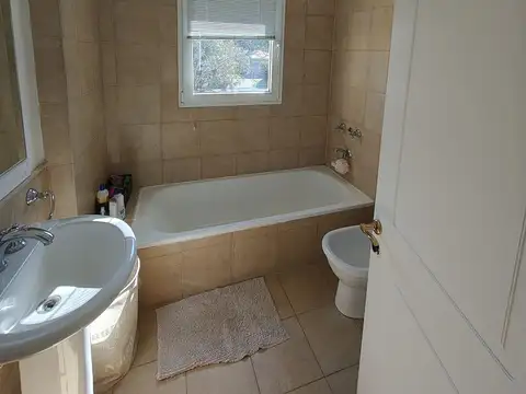 Casa en Barrio Los Jazmines, Pilar del Este