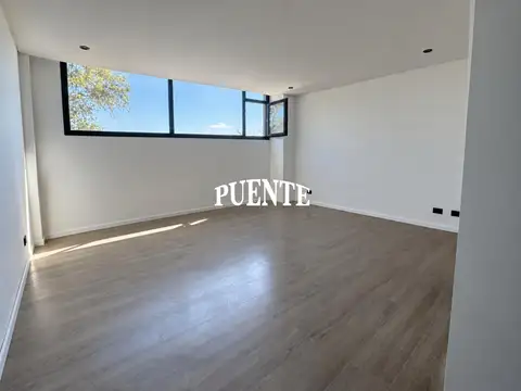 Oficina en Alquiler en San Vicente, USD 500