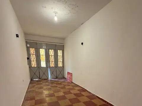 Casa en Alquiler con 1 cochera