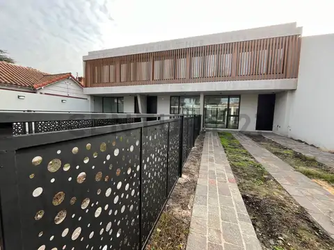 FRANCISCO NARCISO DE LAPRIDA 300, Piso 0