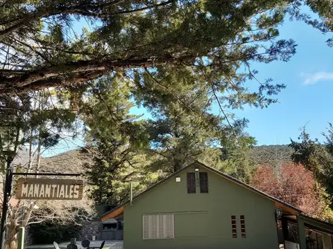 Casa en Venta con 2 cocheras