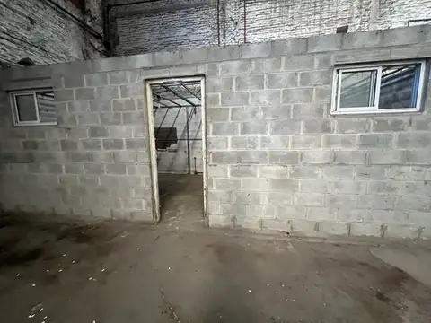 Galpon en Venta 15  mts Frente