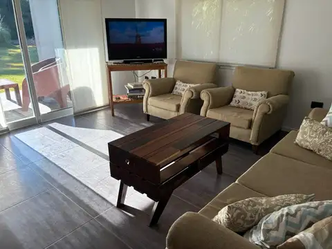 Casa en Venta en Mar de las Pampas, USD 255.000