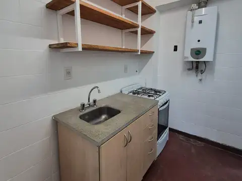 Rivadavia 4900, Piso 1