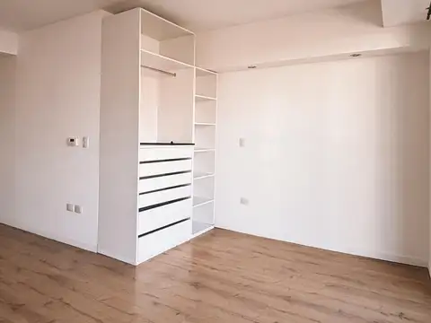 Departamento en Alquiler en Villa Luro, $ 700.000