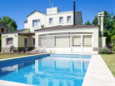 CASA EN VENTA EN EL ROCÍO CANNING