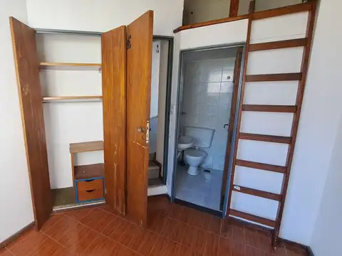 Depto Tipo Casa en Alquiler de 2 ambientes