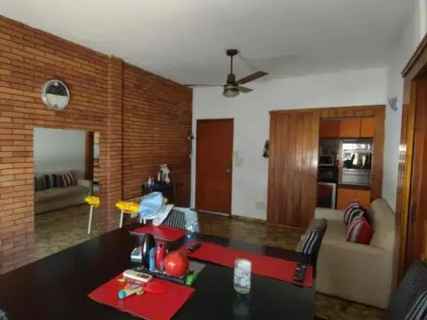 Depto Tipo Casa en Venta en Bernal Oeste, USD 55.000