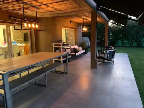 Echeverria del Lago
