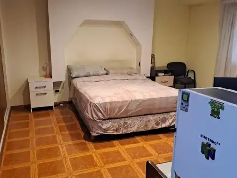 CASA EN VENTA Maza 1544 y Av Garay. BOEDO