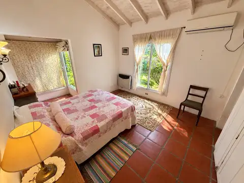 Casa en Alquiler con 1 cochera
