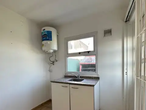 VENTA DEPARTAMENTO MERLO 2 AMB CON COCHERA