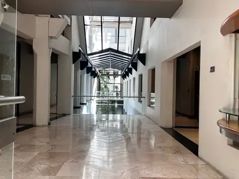 Avenida Alicia Moreau De Justo 700