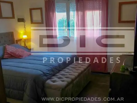 Depto Tipo Casa en Venta de 5 ambientes