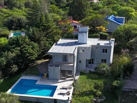 Casa en Venta en Villa Santa Cruz del Lago, USD 260.000