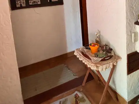 CHALET CLASICO CON PILETA Y EXCELENTE UBICACION APTO CREDITO