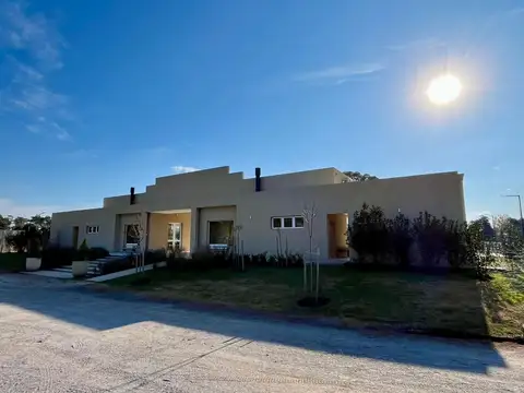 Terreno en Venta en Fincas Joven, USD 18.000