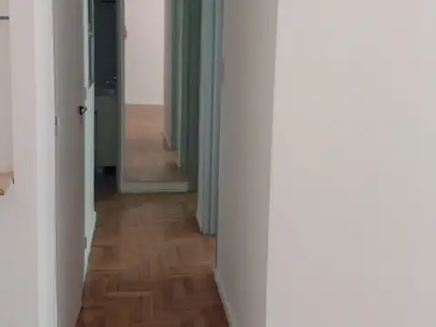 Departamento en Alquiler en Parque Centenario, $ 770.000