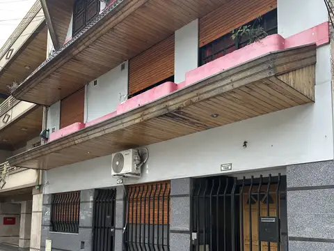 PH 3 AMB. PB CONTRAFRENTE CON PATIO A METROS DE AVENIDA EMILIO CASTRO