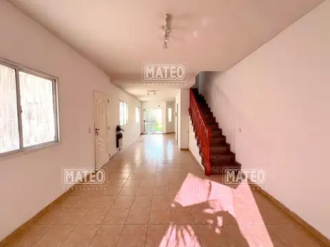 Casa 3 ambientes con 2 baños