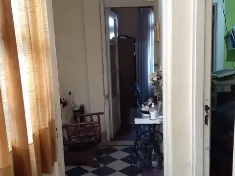 Aristobulo Del Valle 400, Piso 2