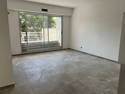 VENTA DEPTO 2 AMB CON BALCON CORRIDO - EN CASEROS