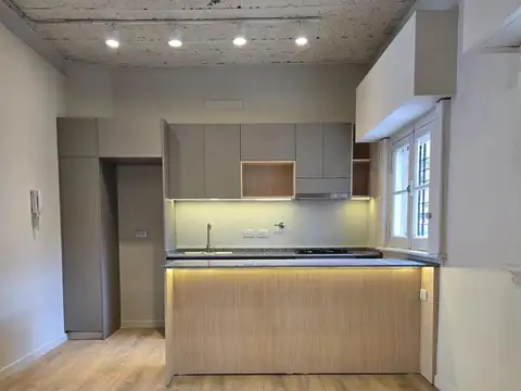 VENDE EXCLUSIVO PH 3 AMBIENTES AL FRENTE, PATIO, TERRAZA, QU