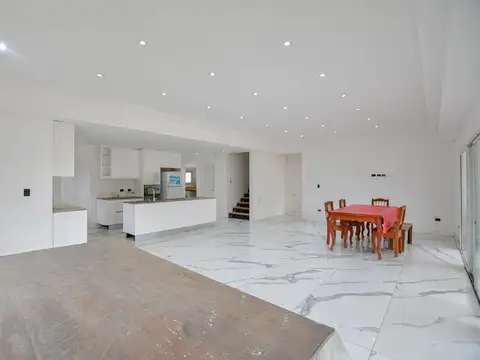 Casa en venta - Haras del Sur III
